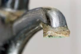Comment éliminer le calcaire et l'eau dure - SilneMagnety.sk